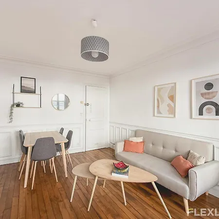 Charming 2-bedroom In 5