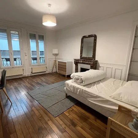 Charming 3-bedroom In 5